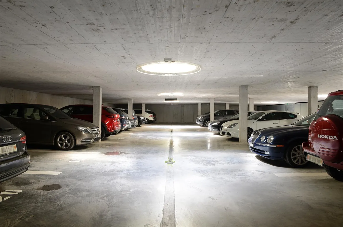 CHAMPEL - Parcheggio interno - Foto 4 di 5