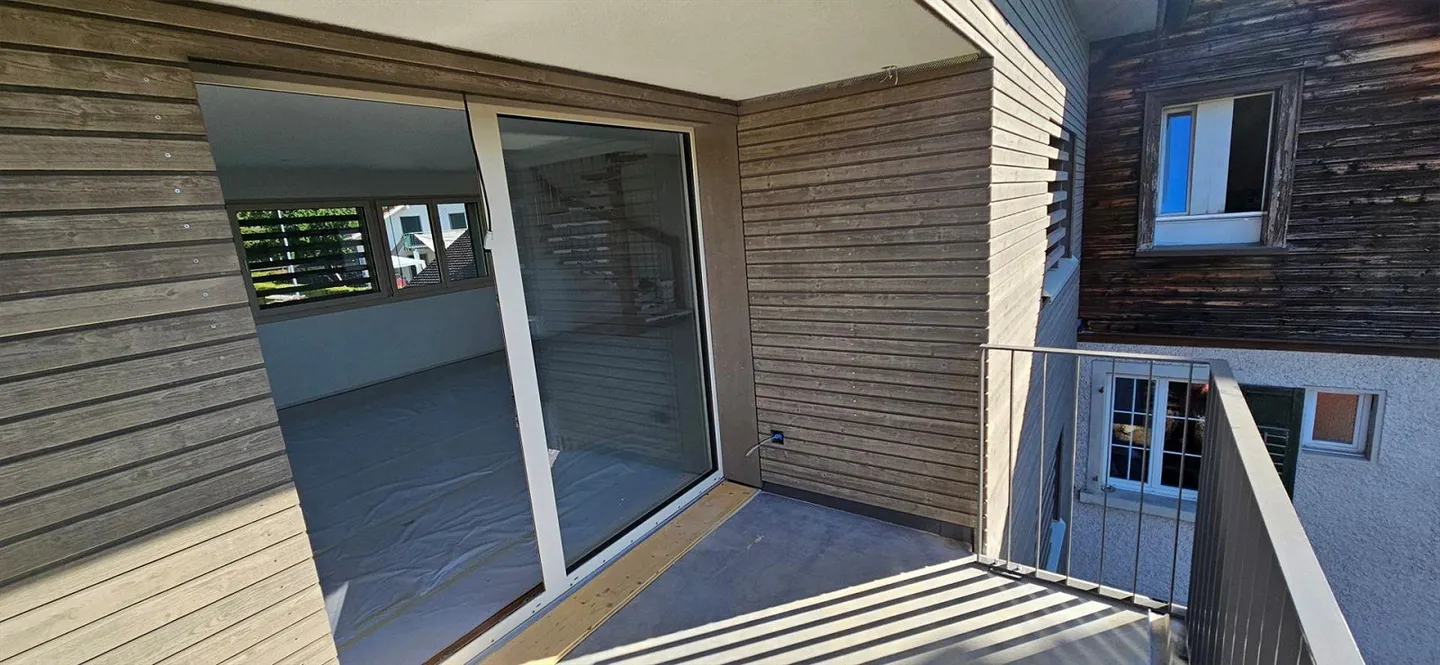 New 2.5 Room Maisonette 92m2 in the Center - Photo 4 of 10