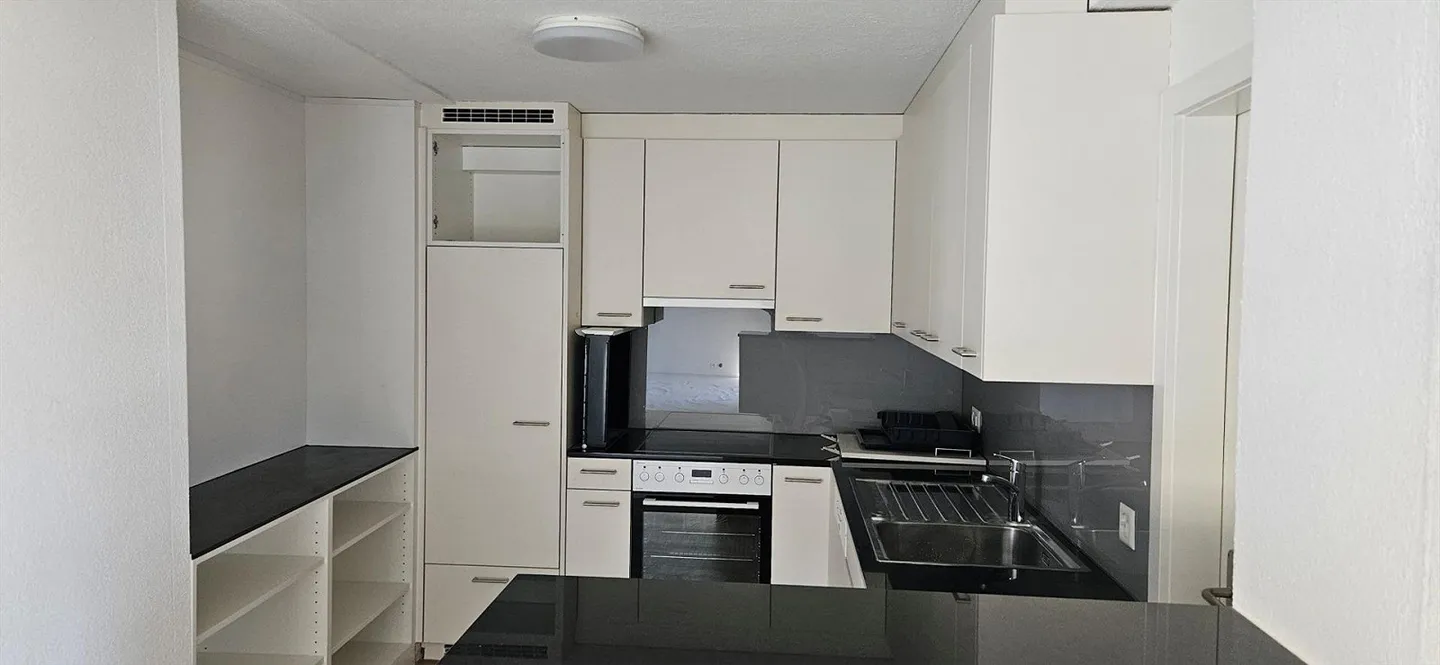 New 2.5 Room Maisonette 92m2 in the Center - Photo 8 of 10