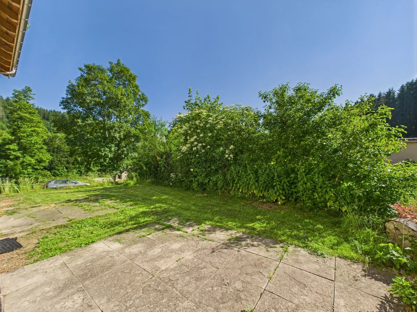 Modern 2.5-room apartment in a quiet location with a variety of recreational opportunities - Photo 9 of 10