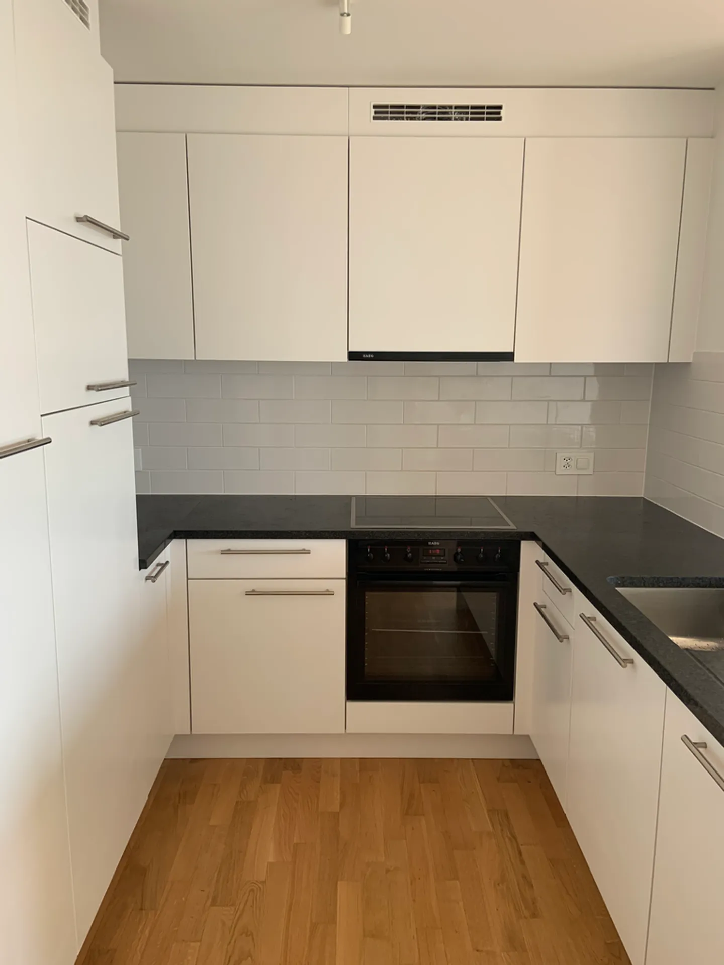 2.5-room apartment on the 7th floor - approx. 67m2 - Photo 3 of 8