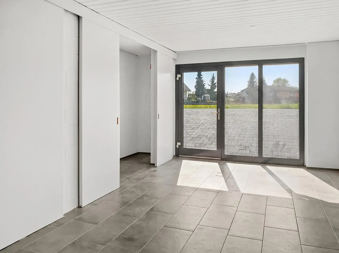 Charming Family Home in Dotzigen - Photo 9 of 12