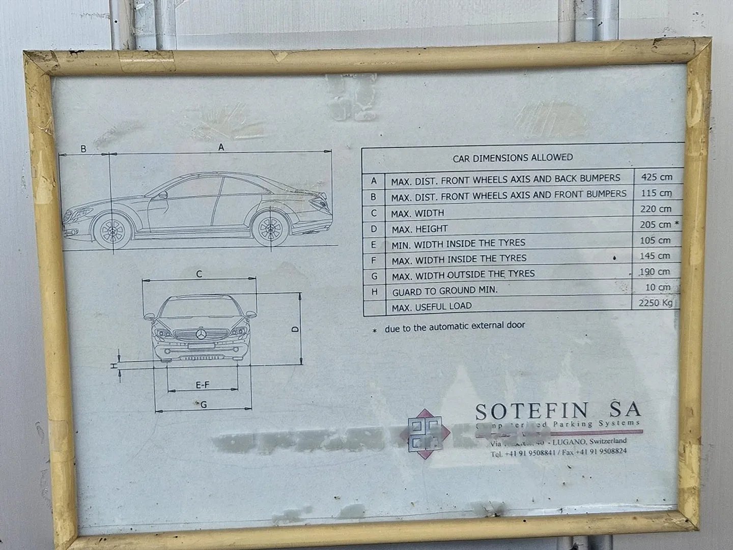 4 places de parking confortables dans un garage souterrain mécanisé à Melide - Photo 3 sur 6