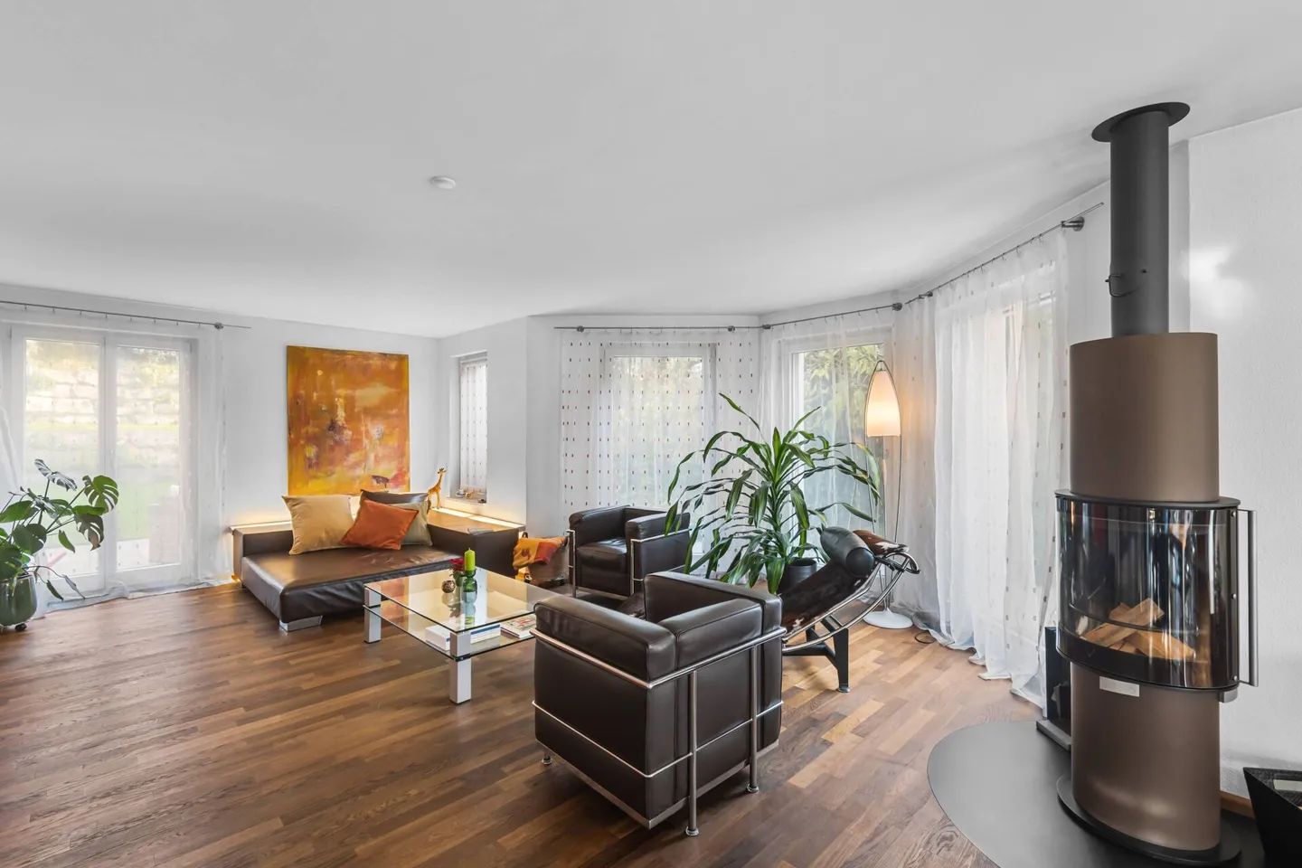 Detached single-family house in a family-friendly location! - Photo 4 of 15