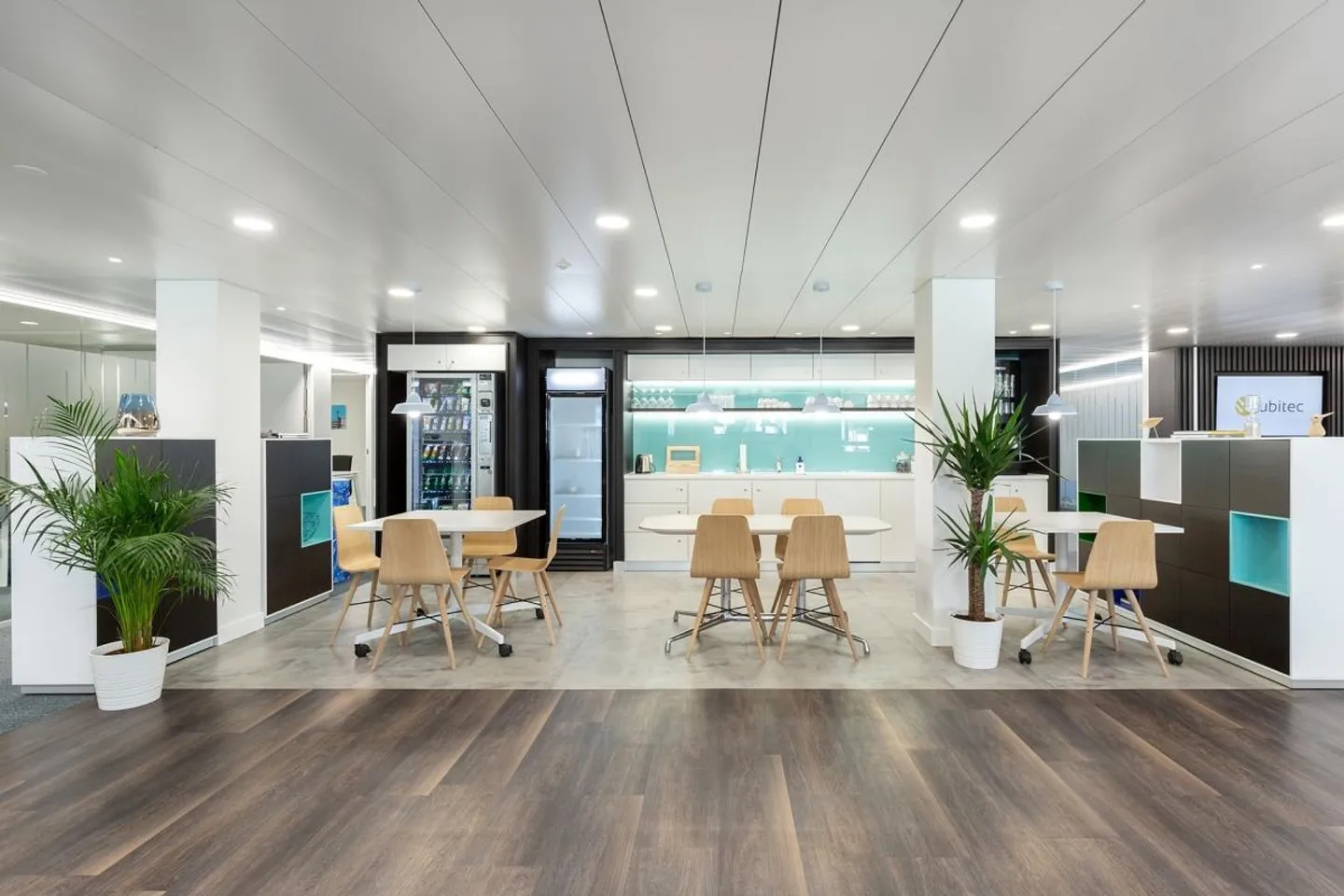 Prenota la tua scrivania presso Regus City Centre - Foto 9 di 9