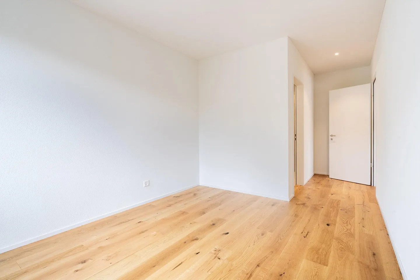 Neubau: Schöne 4.5-Zi.-Wohnung (2. OG) mit viel Wohnqualität - Foto 9 von 14