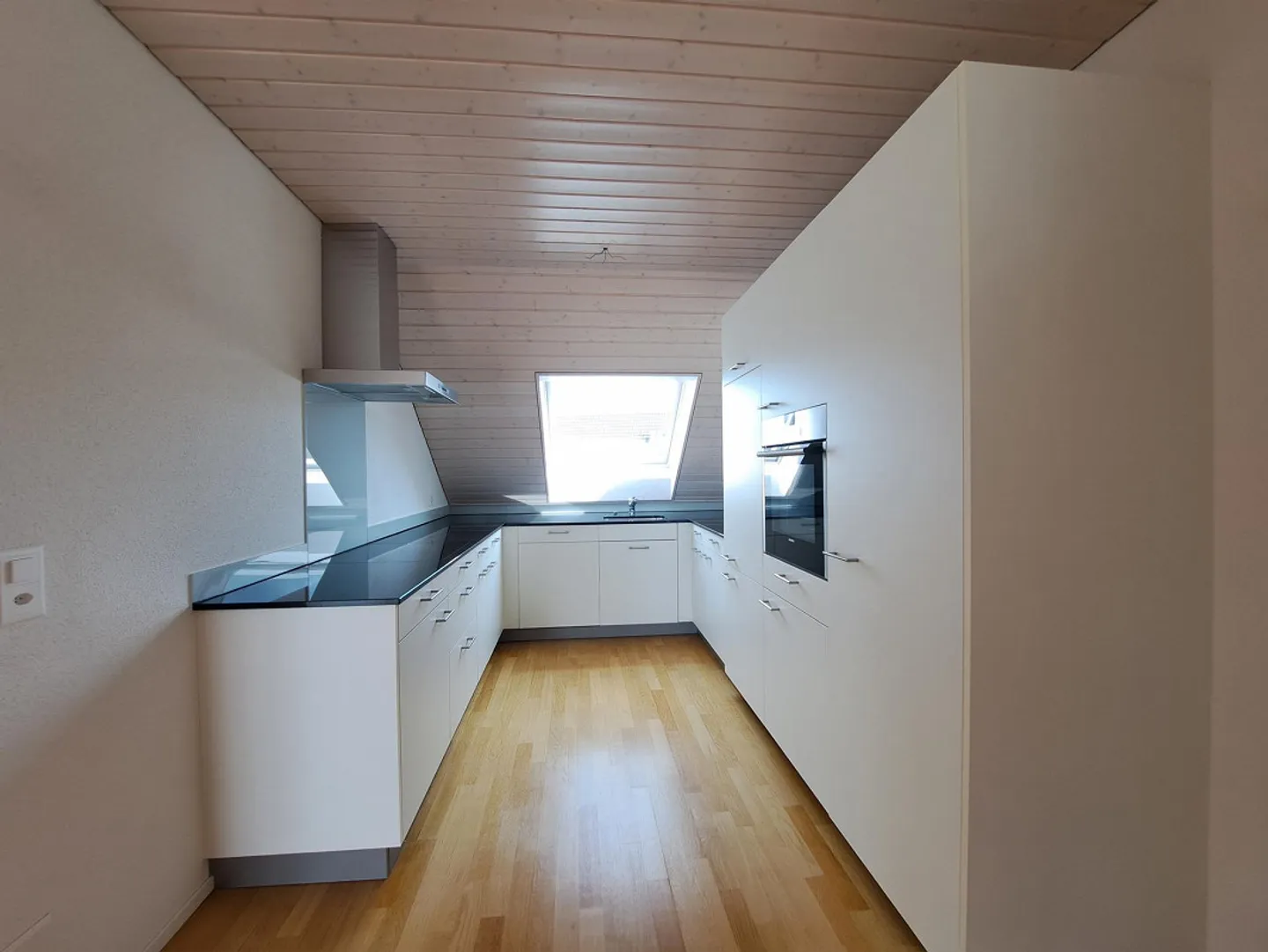 Spacious apartment for modern needs - Photo 4 of 9