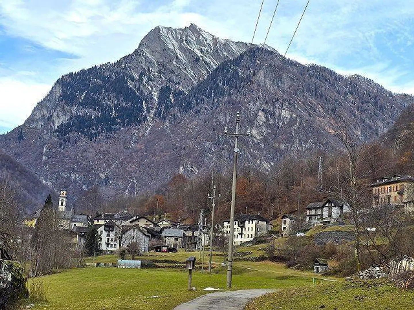 3 rustici da rinnovare con piccolo terreno, bella vista, soleggiata e tranquilla - Foto 11 di 26