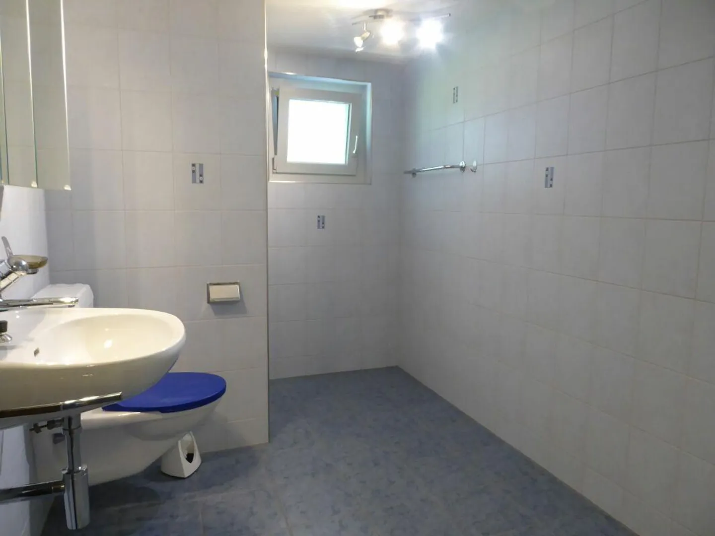 Detached 6 1/2-room single-family house in a child-friendly location - Photo 17 of 25