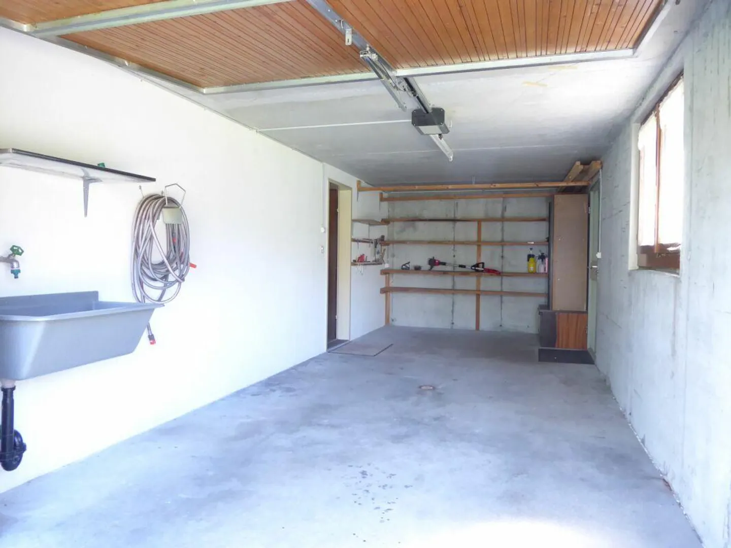 Detached 6 1/2-room single-family house in a child-friendly location - Photo 20 of 25