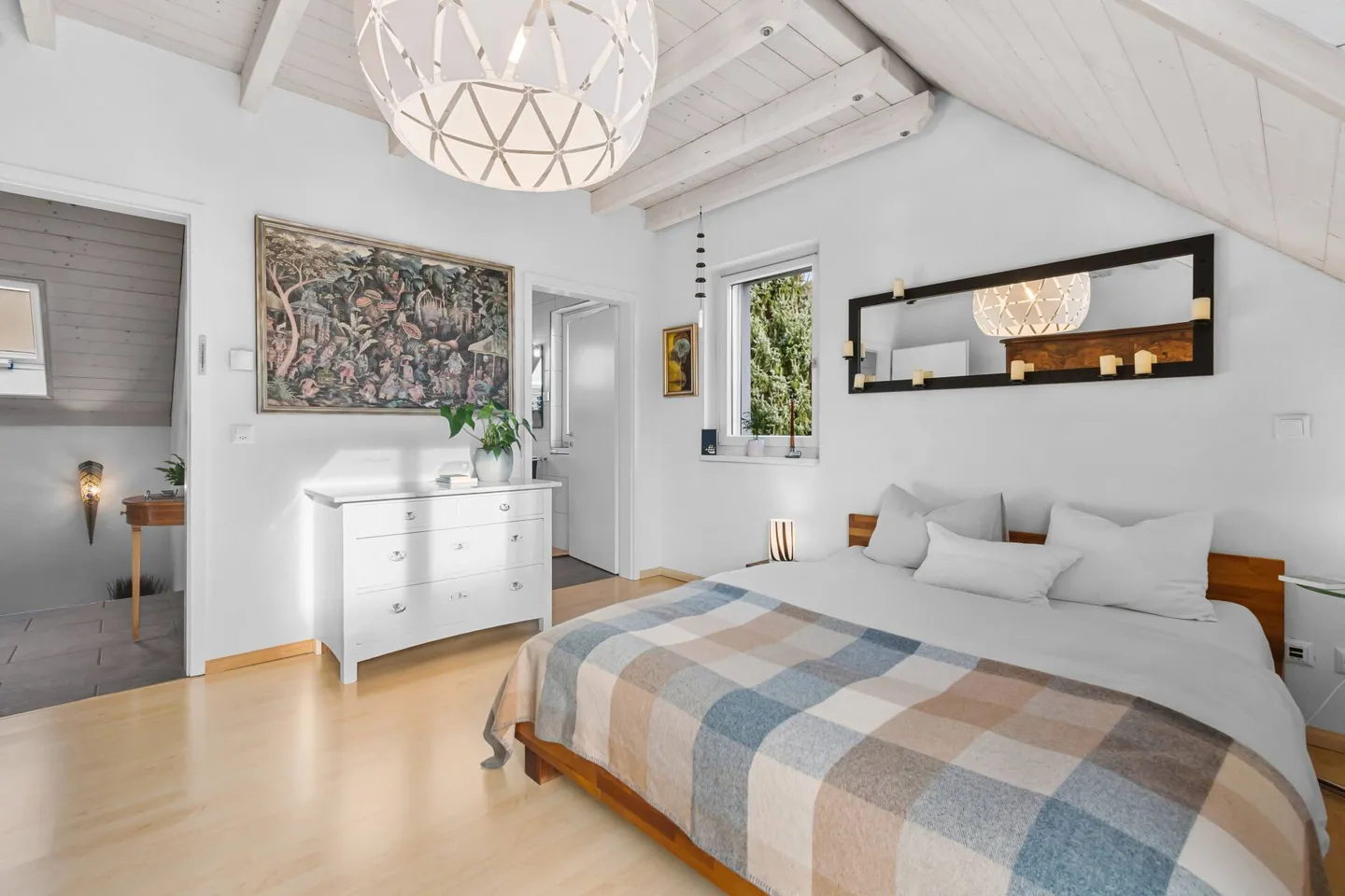 Detached single-family house in a family-friendly location! - Photo 10 of 15