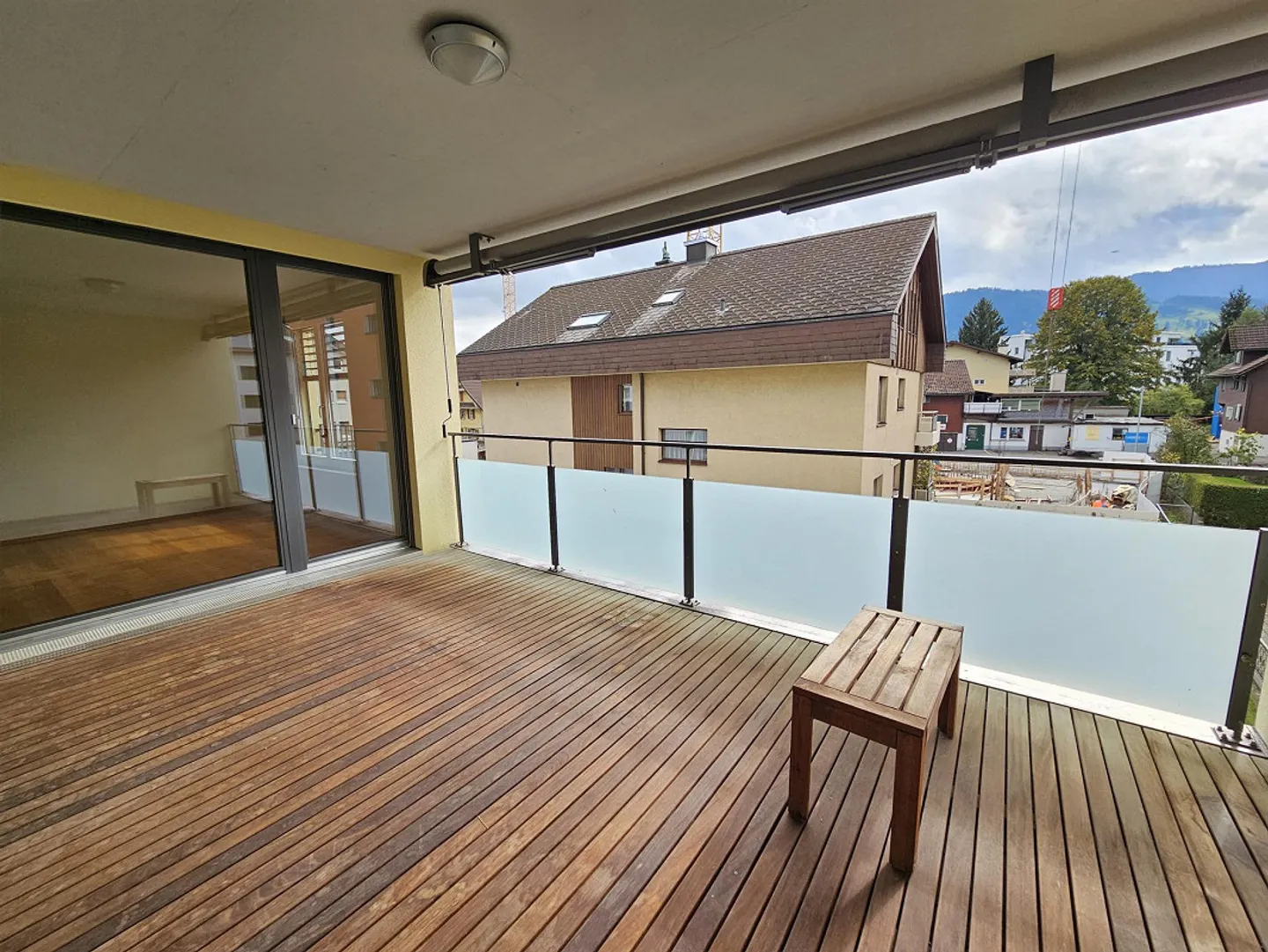 Moderne 4½-Zimmer-Wohnung in zentraler Lage - Foto 3 von 17