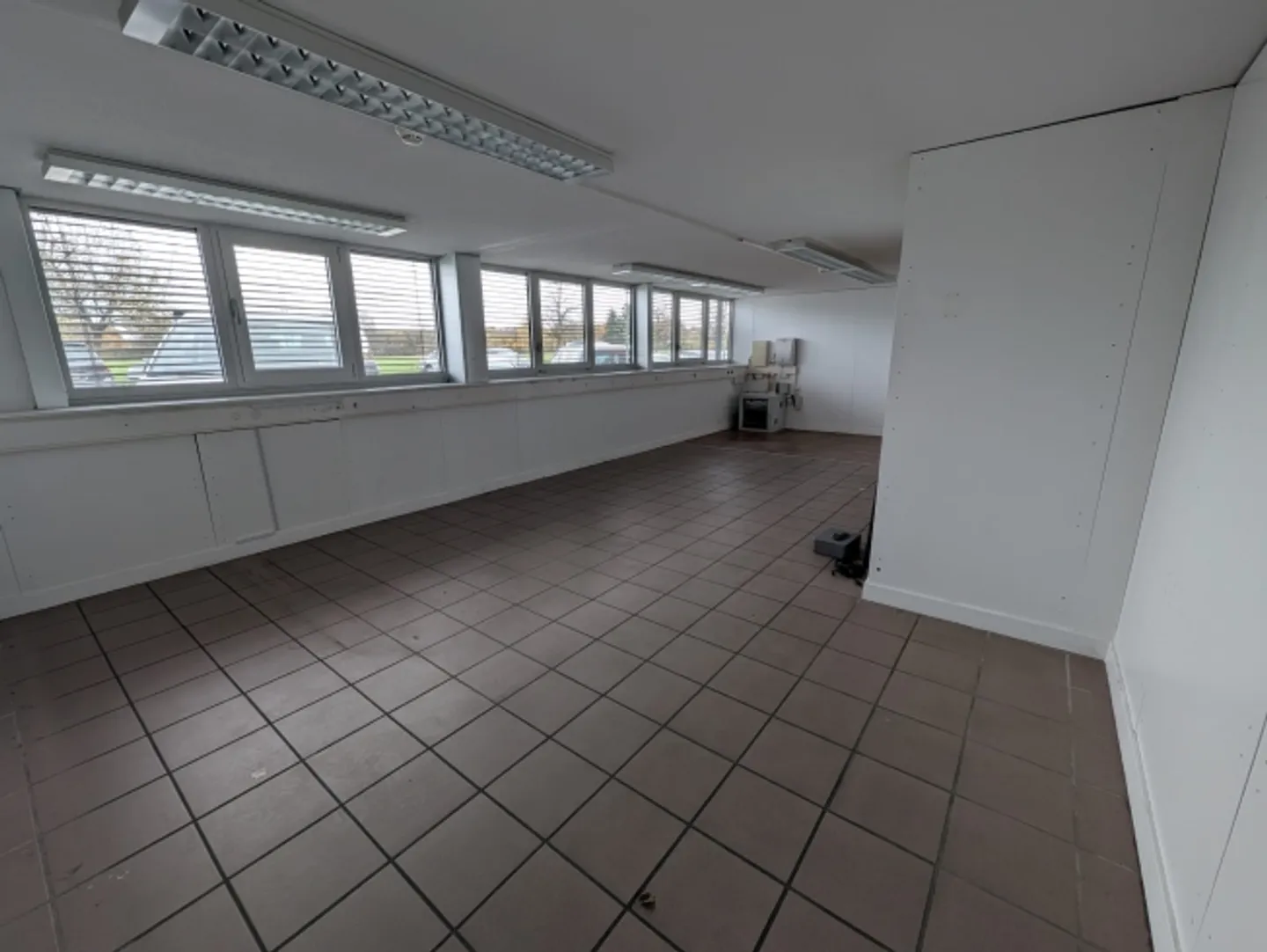 «Office» - Foto 1 von 12