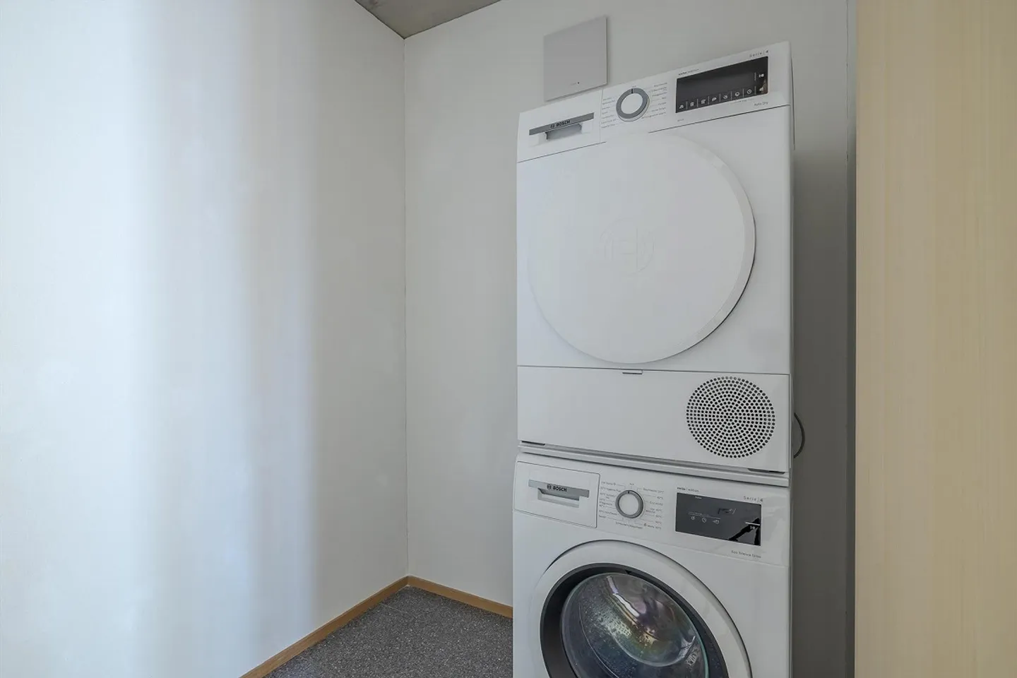 3.5 Room Apartment in Biel - Photo 12 of 13