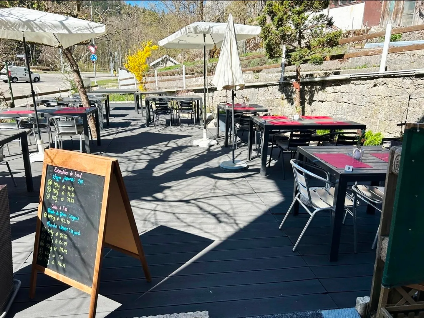 Seize the opportunity to take over the Restaurant du Pont de la Roche - Photo 7 of 9