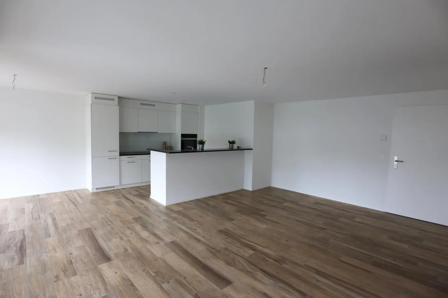New apartment in a quiet location with its own laundry room - Photo 2 of 6