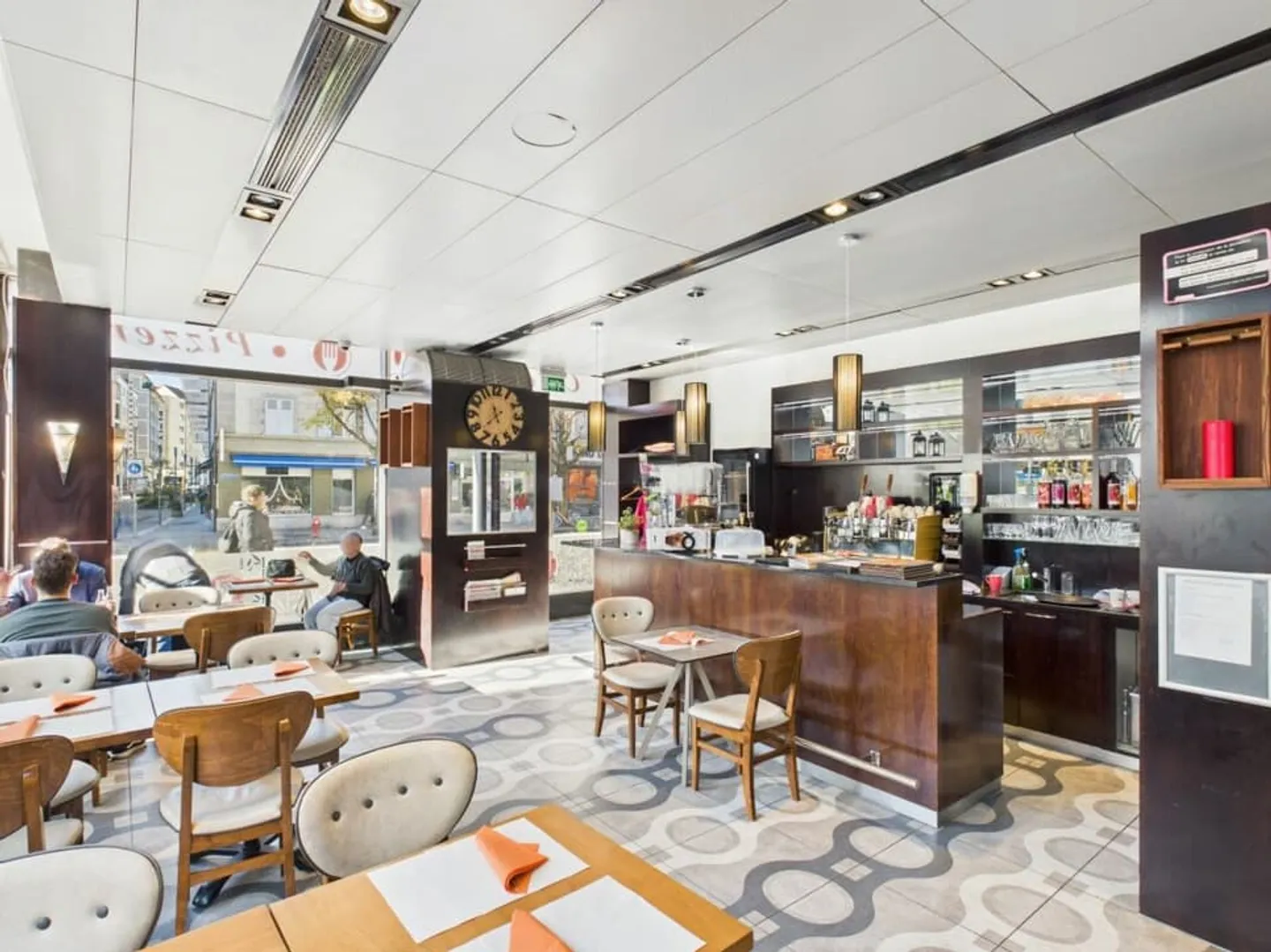 Charming Italian Restaurant - Photo 6 of 10