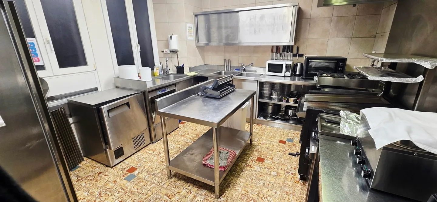 Seize the opportunity to take over the Restaurant du Pont de la Roche - Photo 9 of 9