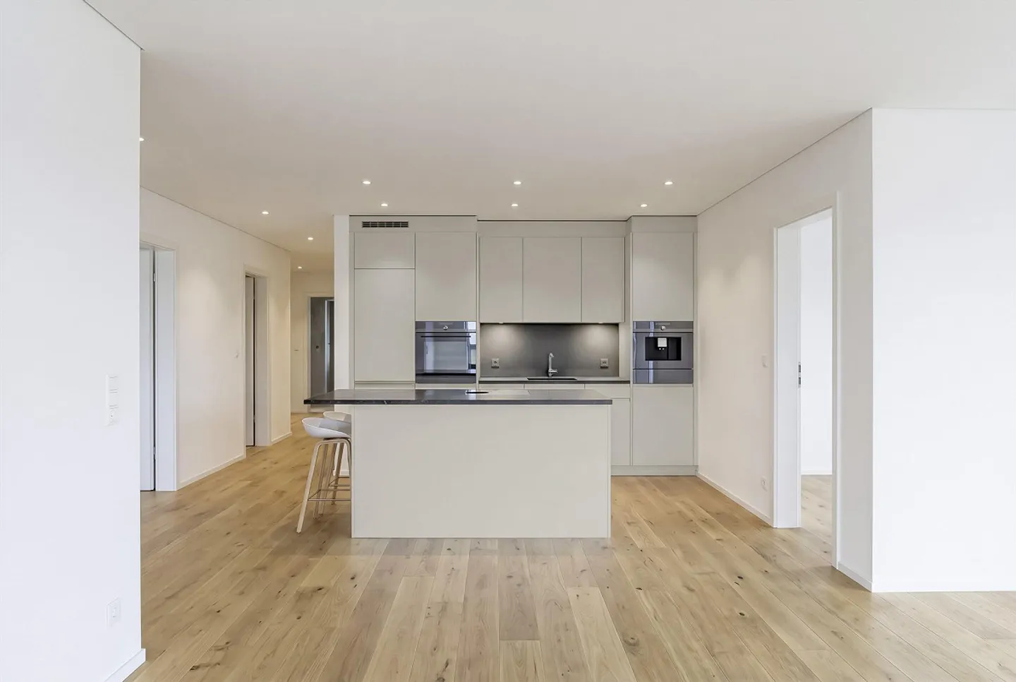 High-quality 4.5-room new apartment - Photo 1 of 8
