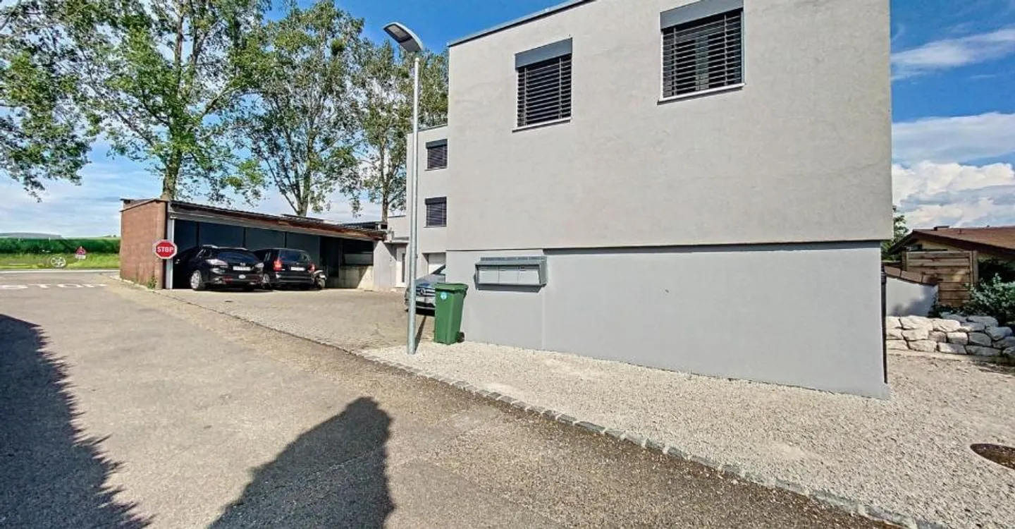 Edificio redditizio a Marly - 3 appartamenti con piscina - Foto 8 di 9