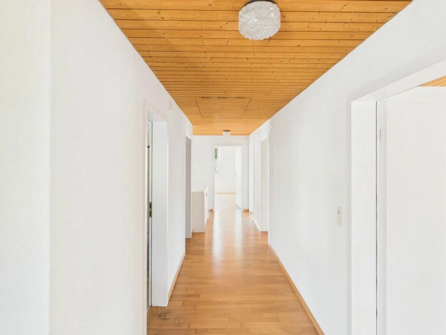 Geräumiges Familienhaus in Lichtensteig - Foto 4 von 20