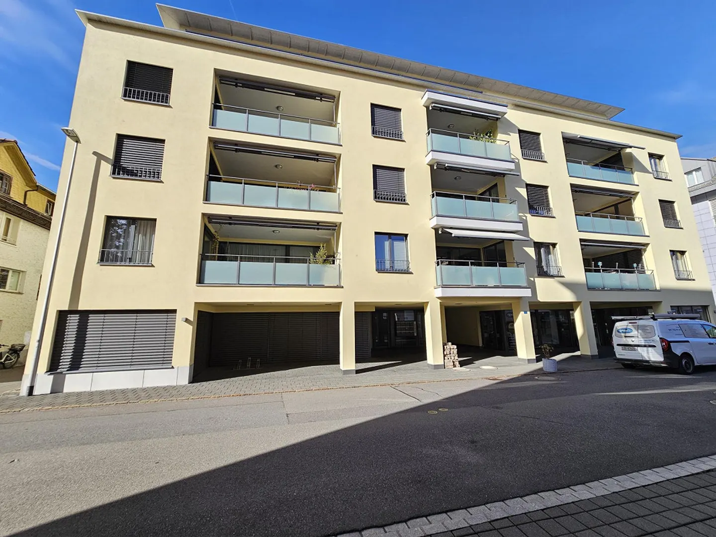 Moderne 4½-Zimmer-Wohnung in zentraler Lage - Foto 9 von 17