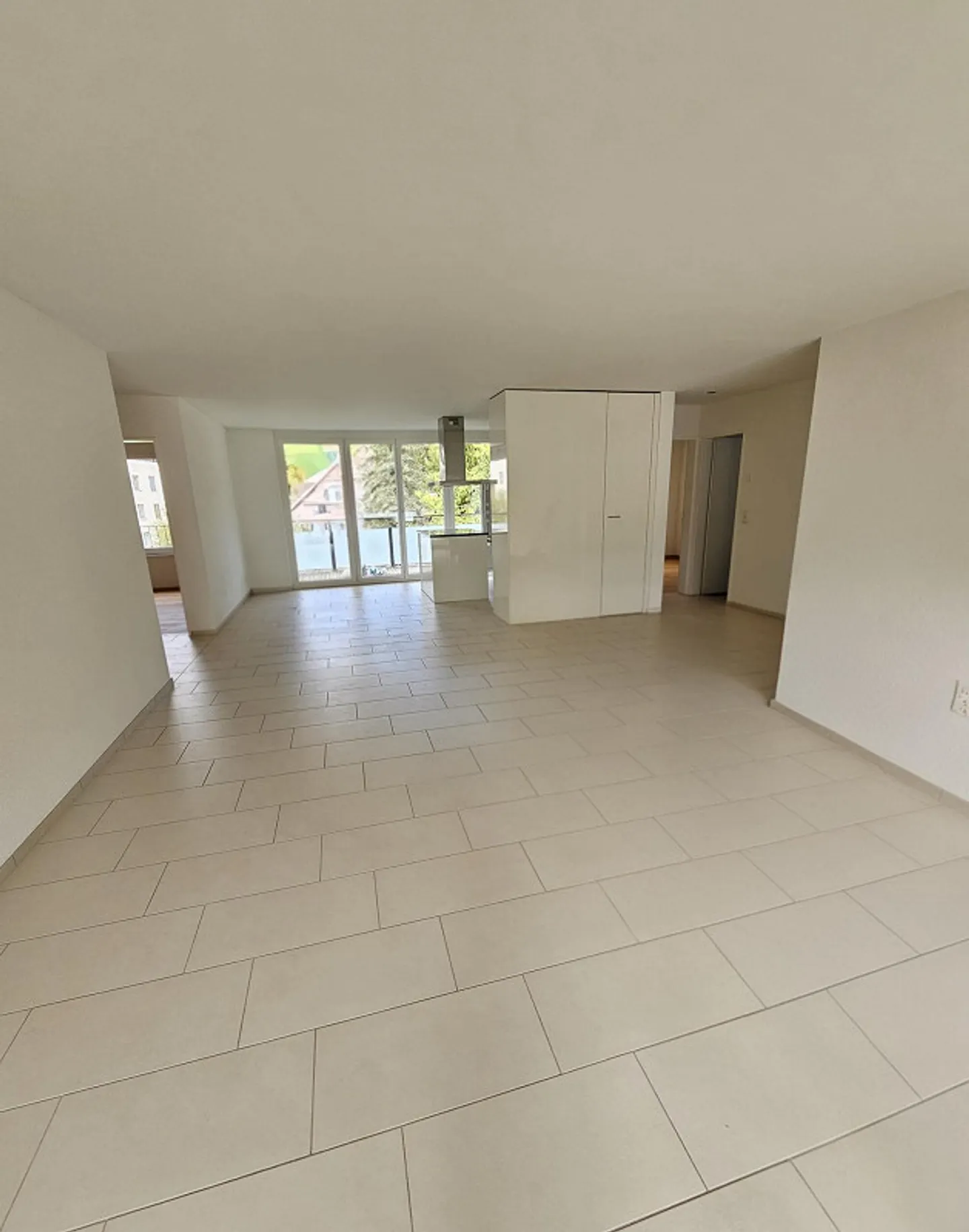 Moderne 4½-Zimmer-Wohnung in zentraler Lage - Foto 5 von 17