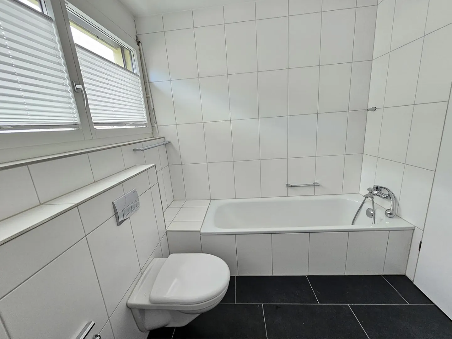 Moderne 4½-Zimmer-Wohnung in zentraler Lage - Foto 7 von 17