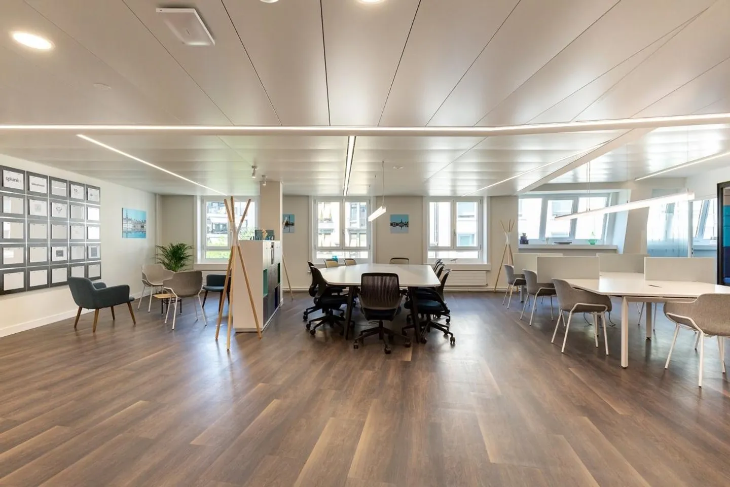 Bureau privé pour cinq personnes au Regus City Centre - Photo 5 sur 9