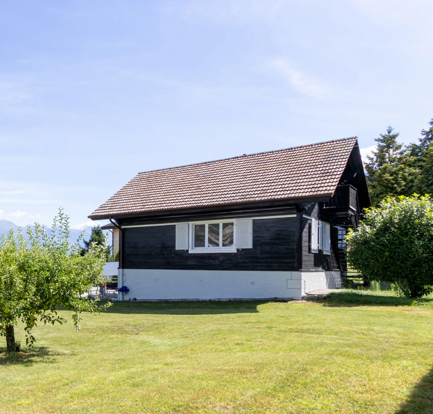 A VENDRE MAISON DE CHARME 4.5 PCES A GRONE - Photo 1 sur 13
