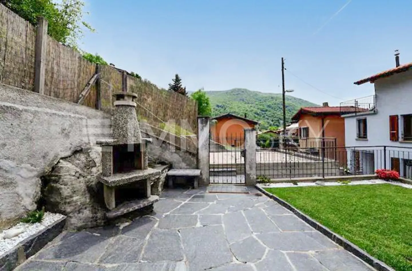 2-Zimmer-Haus - Foto 1 von 5