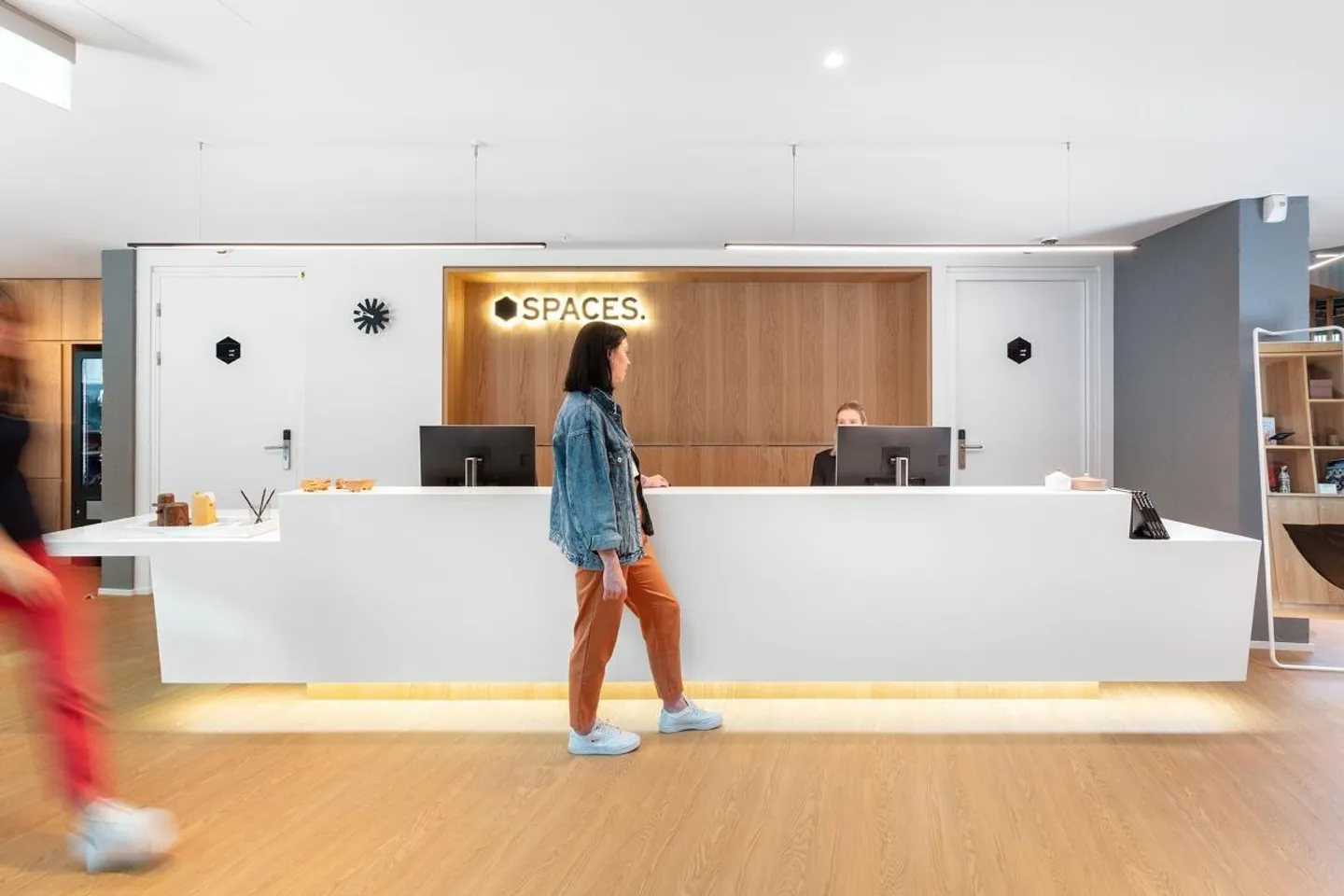 Accesso continuo a spazi per uffici di design per 1 persona in Spaces The Circle 6 - Foto 4 di 11