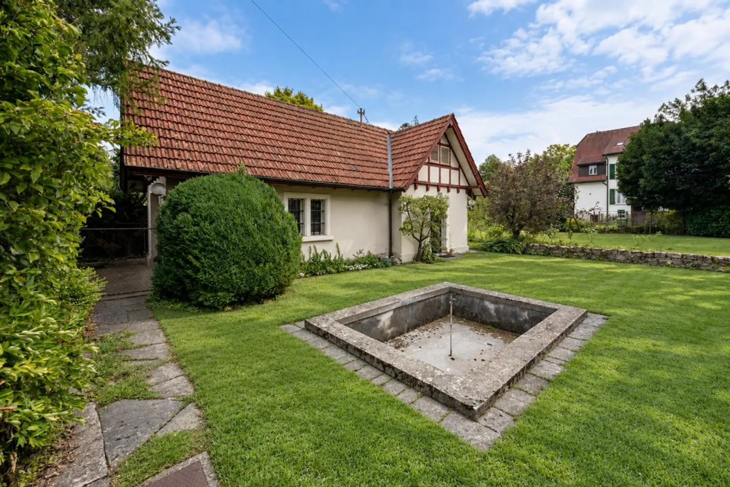 Central living, enjoy Aarau: Discover your new home - Photo 3 of 11