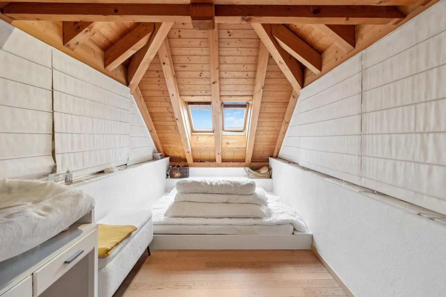 Elegantes Einfamilienhaus mit Pool - Foto 6 von 13