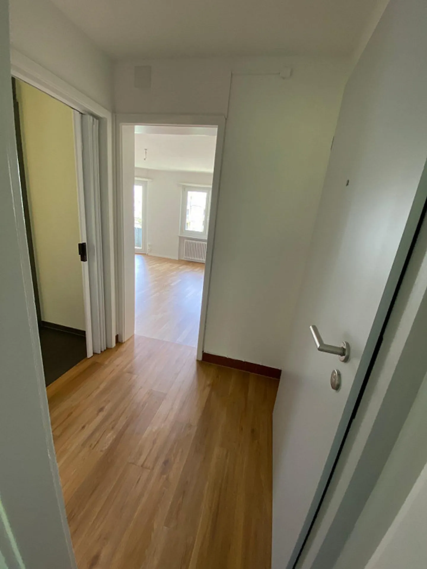 Appartamento 3 locali in una proprietà ben tenuta - Foto 2 di 7