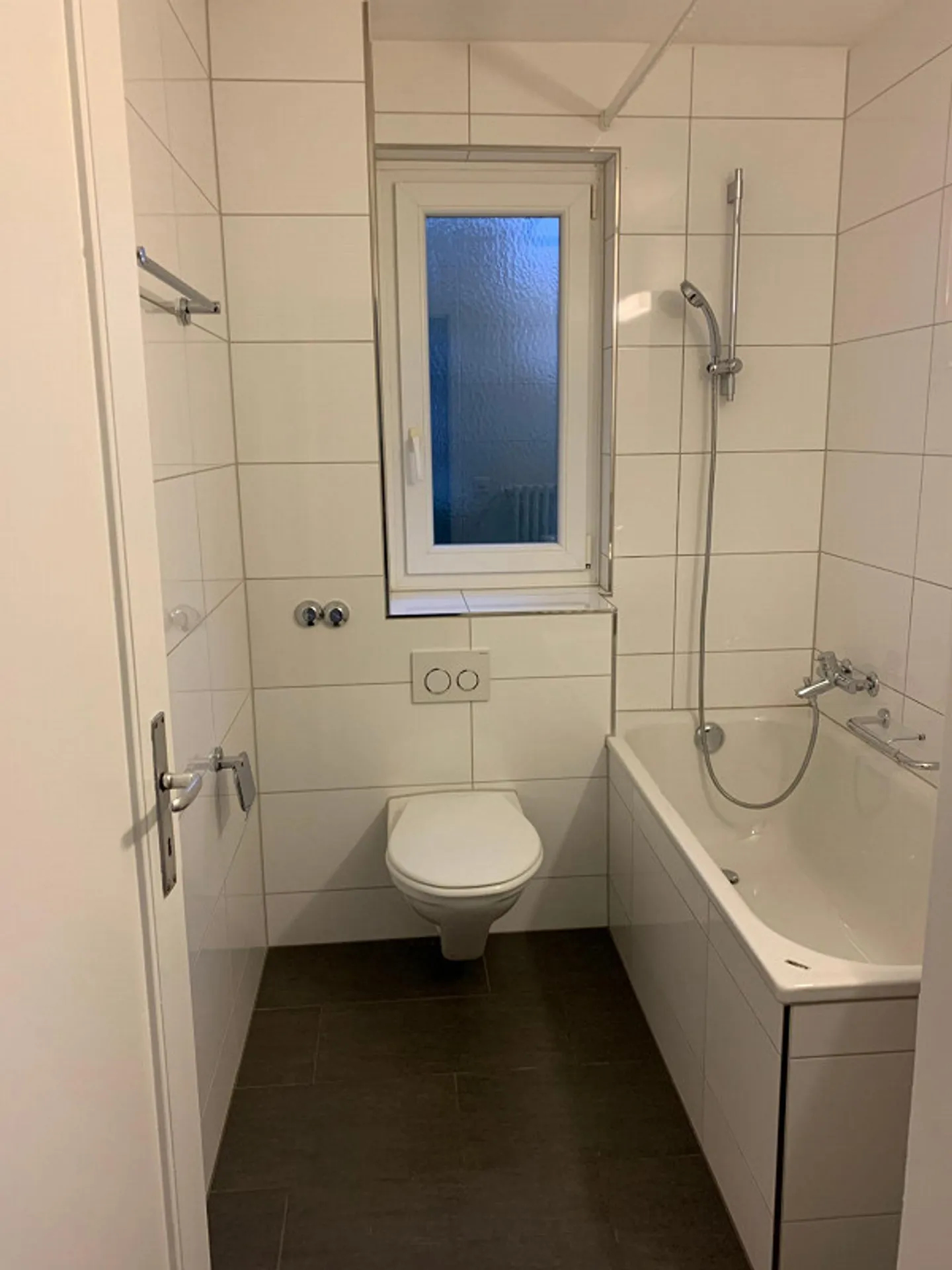 Appartamento 3 locali in una proprietà ben tenuta - Foto 3 di 7