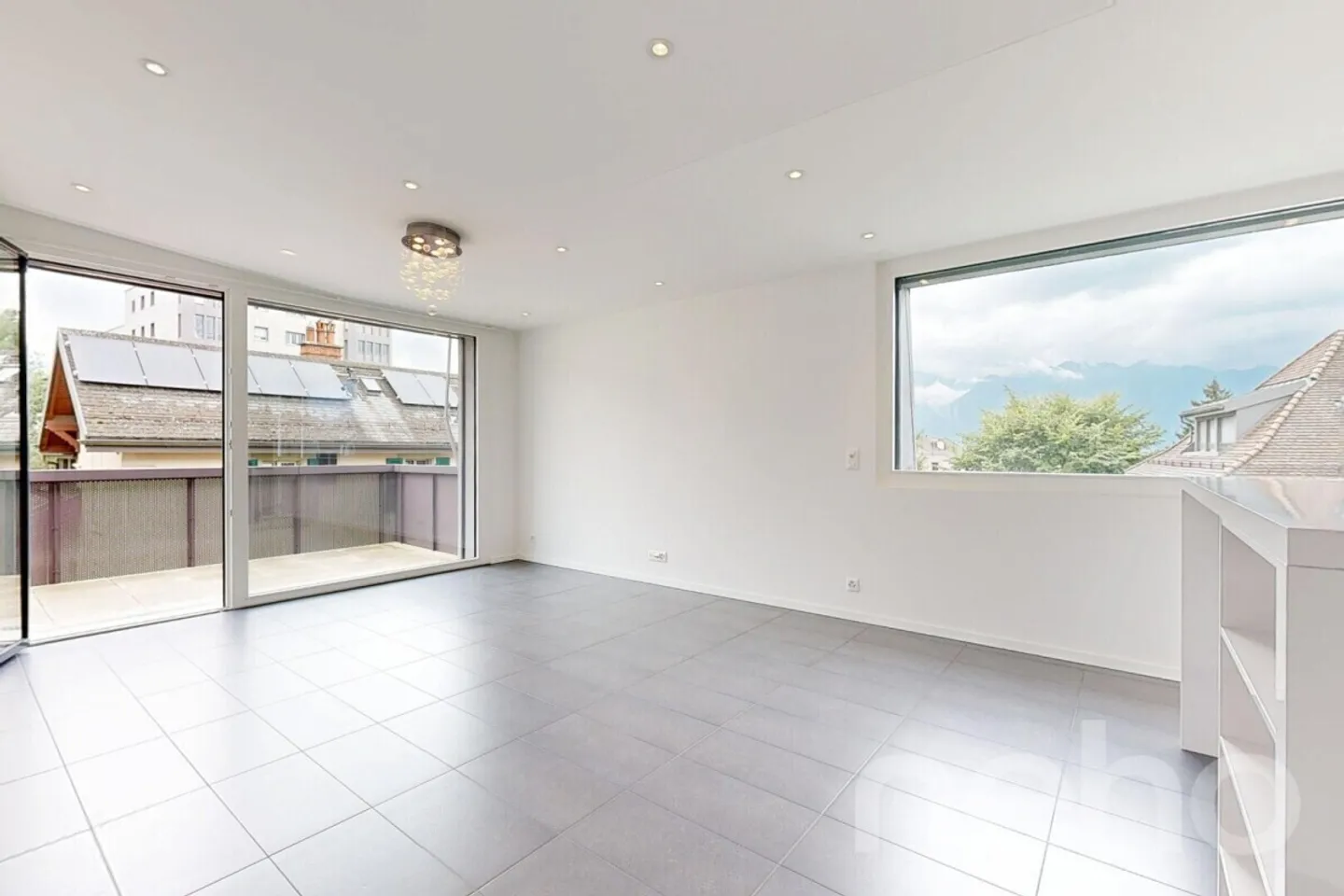 Appartement 2,5 pièces - Dernier étage - Quartier calme/Centre ville - Photo 12 sur 12