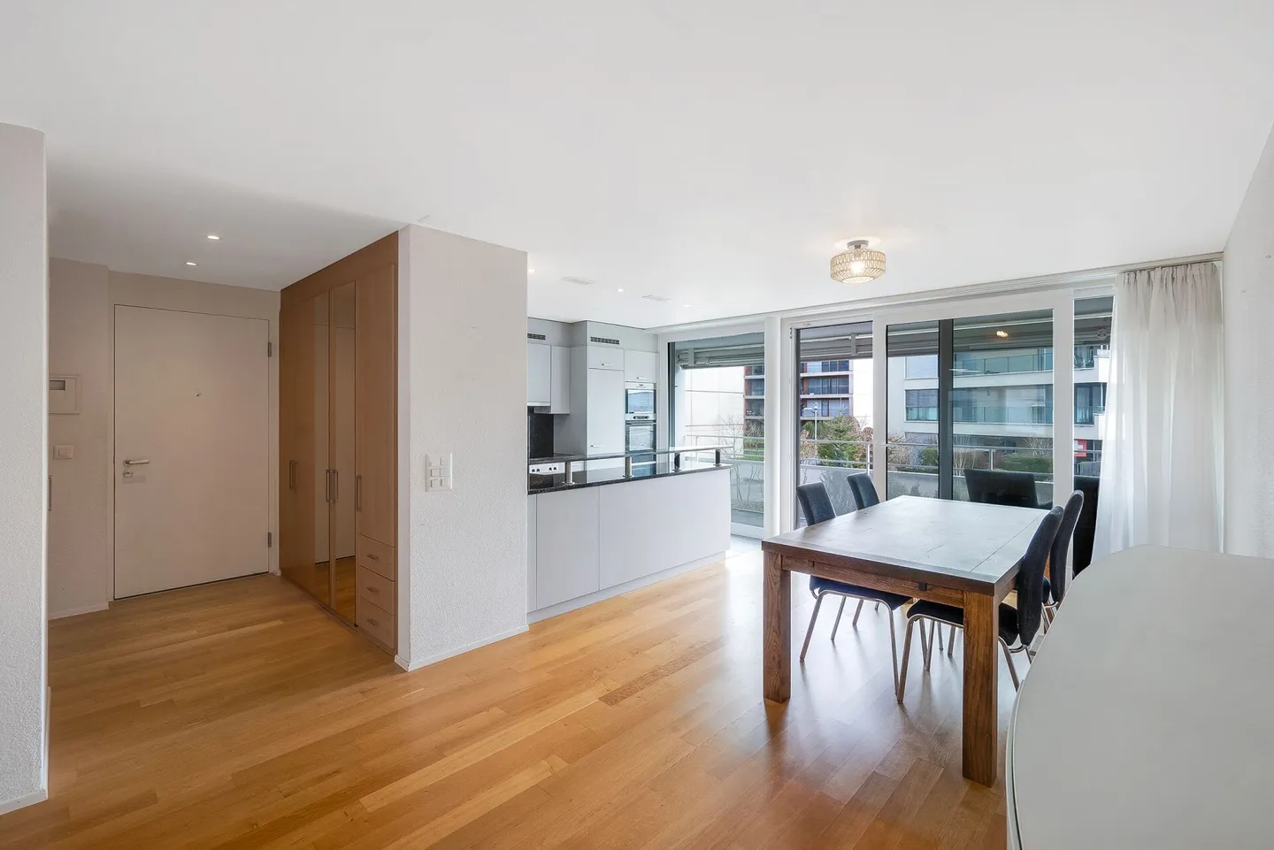 Appartamento moderno di 5,5 stanze – Comfort e stile in perfetta armonia - Foto 2 di 11