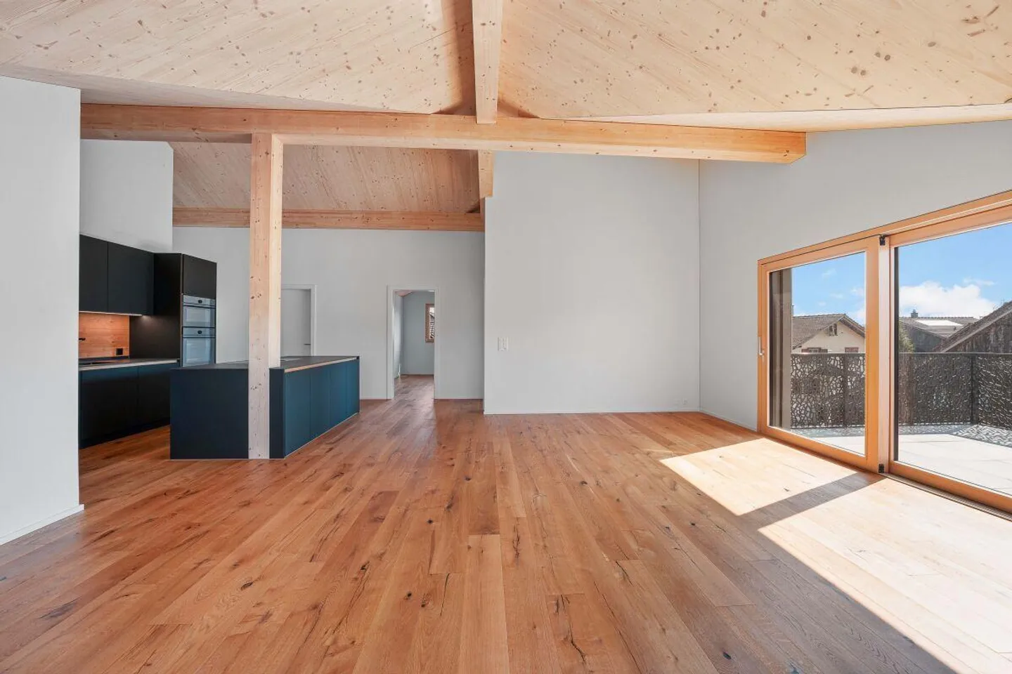 5.5-Room Penthouse - Photo 2 of 13