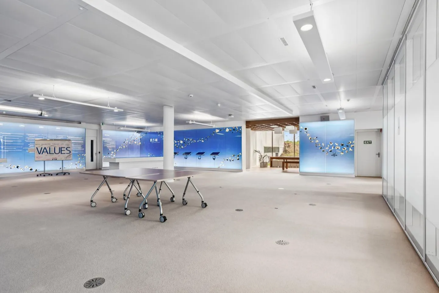 Surface of 680 m² with private terrace of 175 m² - numerous uses - Photo 3 of 11