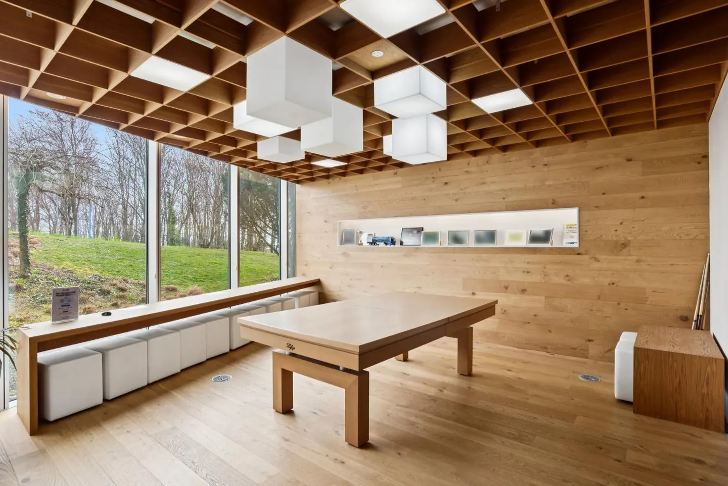 Surface of 680 m² with private terrace of 175 m² - numerous uses - Photo 7 of 11