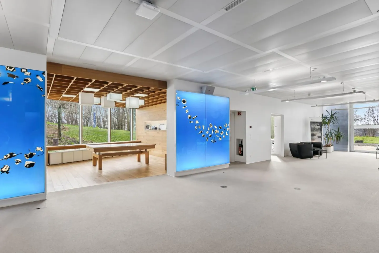 Surface of 680 m² with private terrace of 175 m² - numerous uses - Photo 6 of 11