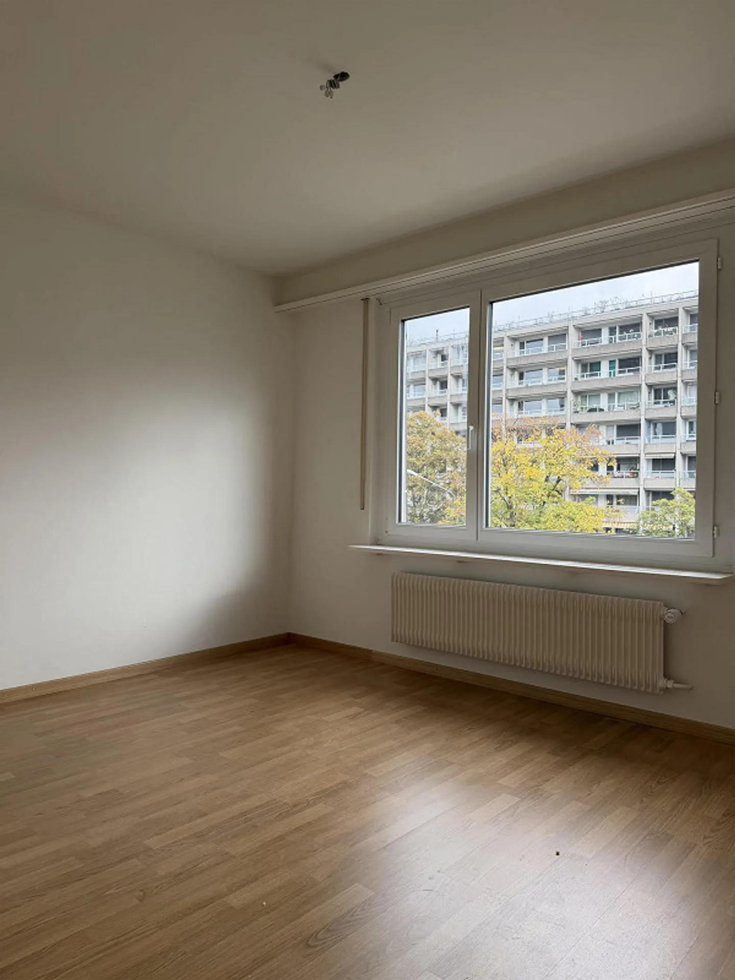 Première occupation après rénovation : appartement de 4,5 pièces dans un emplacement central à Zug - Photo 7 sur 10