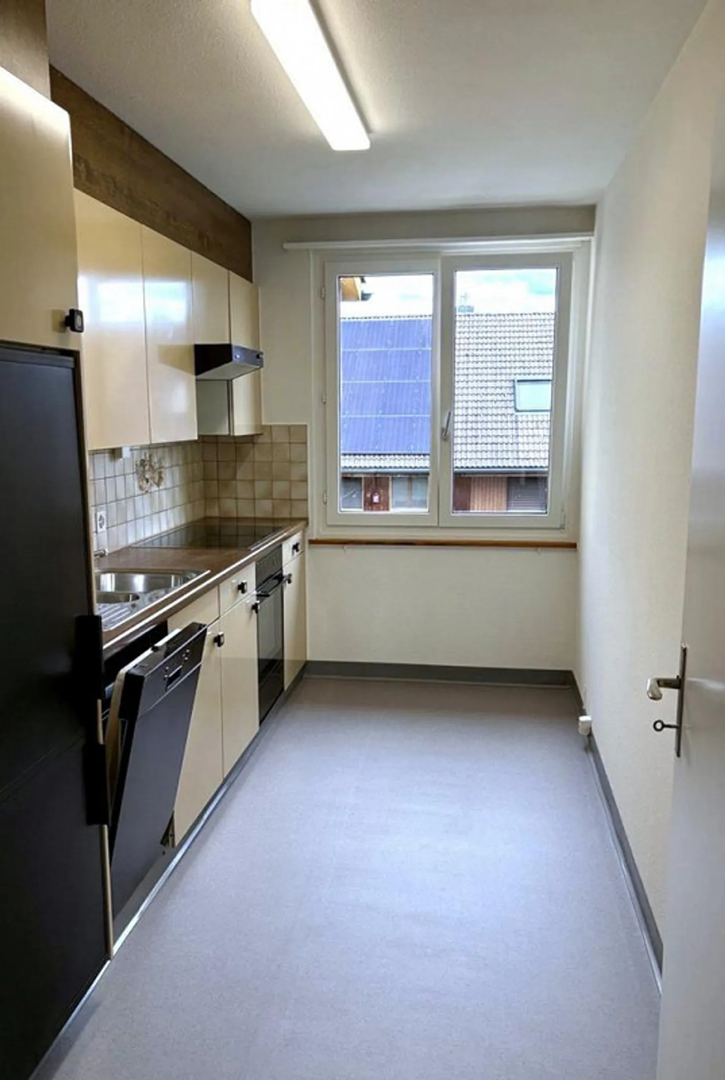 Gemütliche 3.5-Zimmerwohnung in Dällikon - Foto 2 von 7