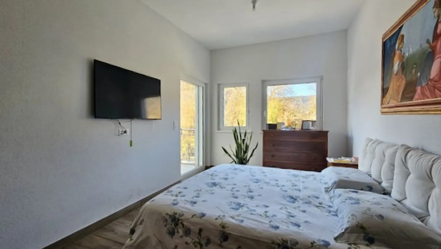 Adjacent villa located in a pleasant sought-after neighborhood of Fleurier - Photo 13 of 13