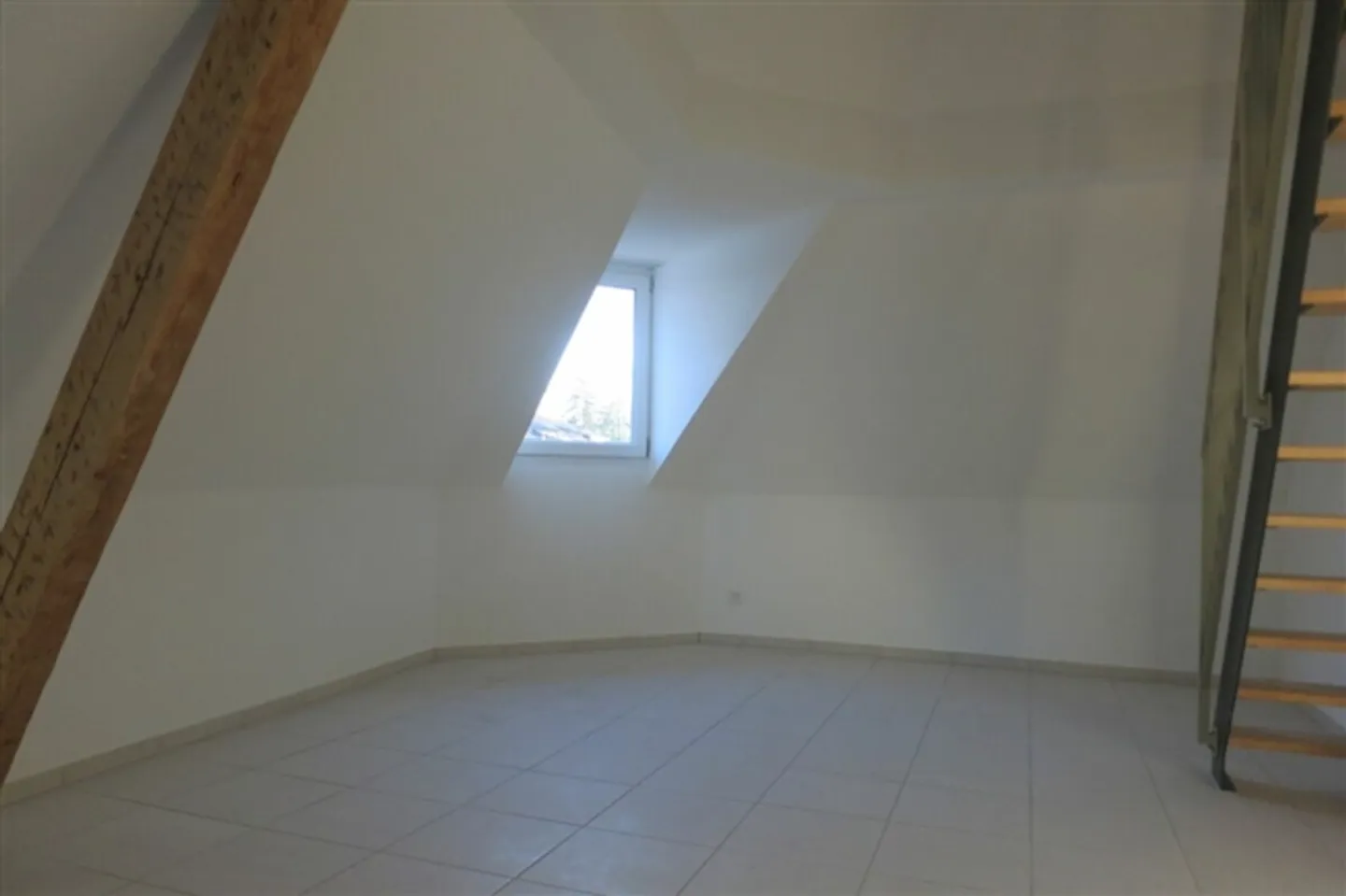 Beautiful 2.5-room apartment with gallery - Photo 7 of 11