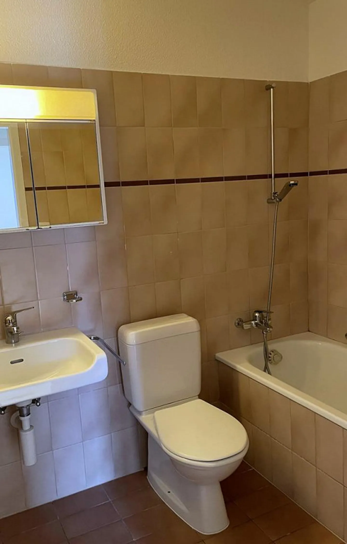 Gemütliche 3.5-Zimmerwohnung in Dällikon - Foto 3 von 7