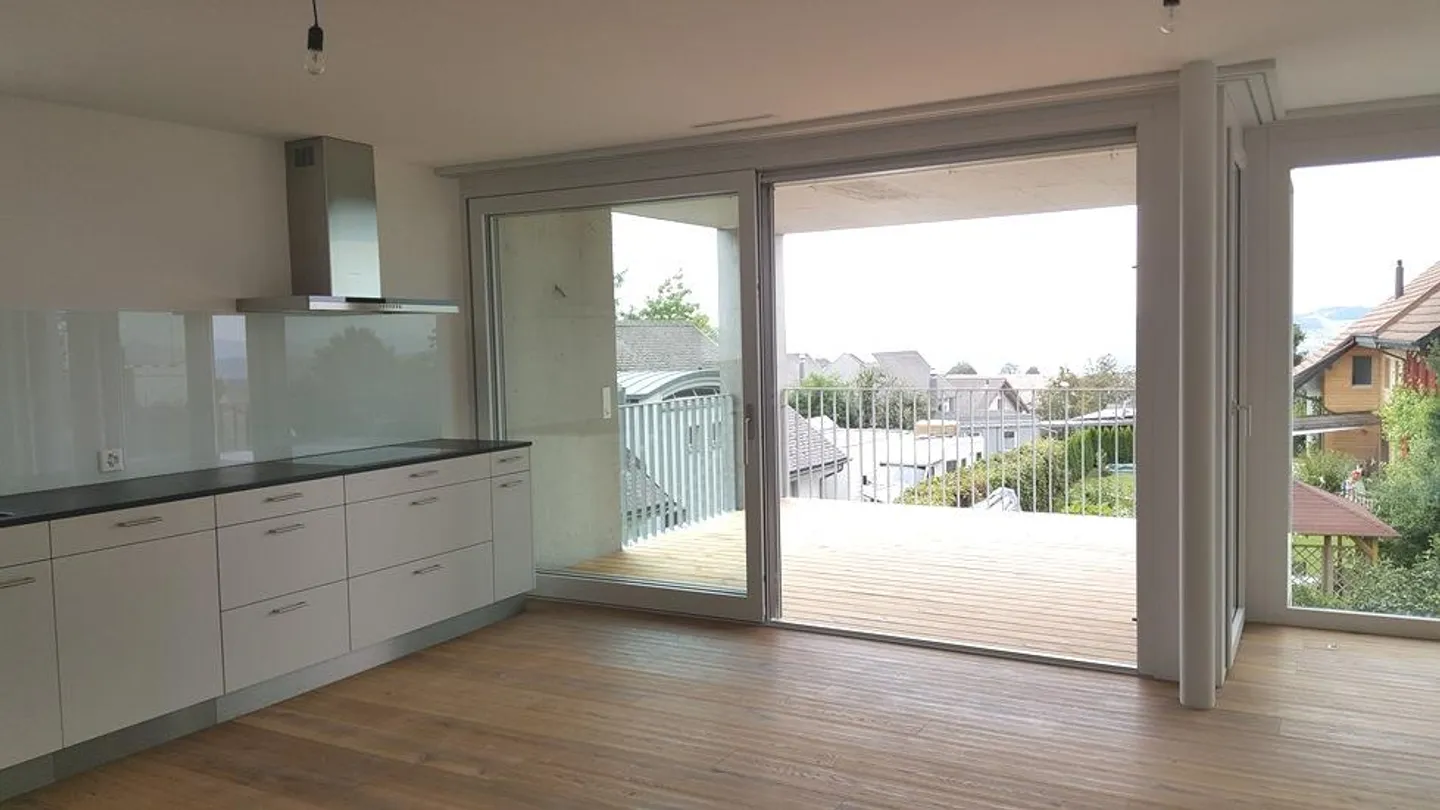 Vivre dans le vert : Appartement moderne de 3,5 pièces à Bettwil - Photo 2 sur 9
