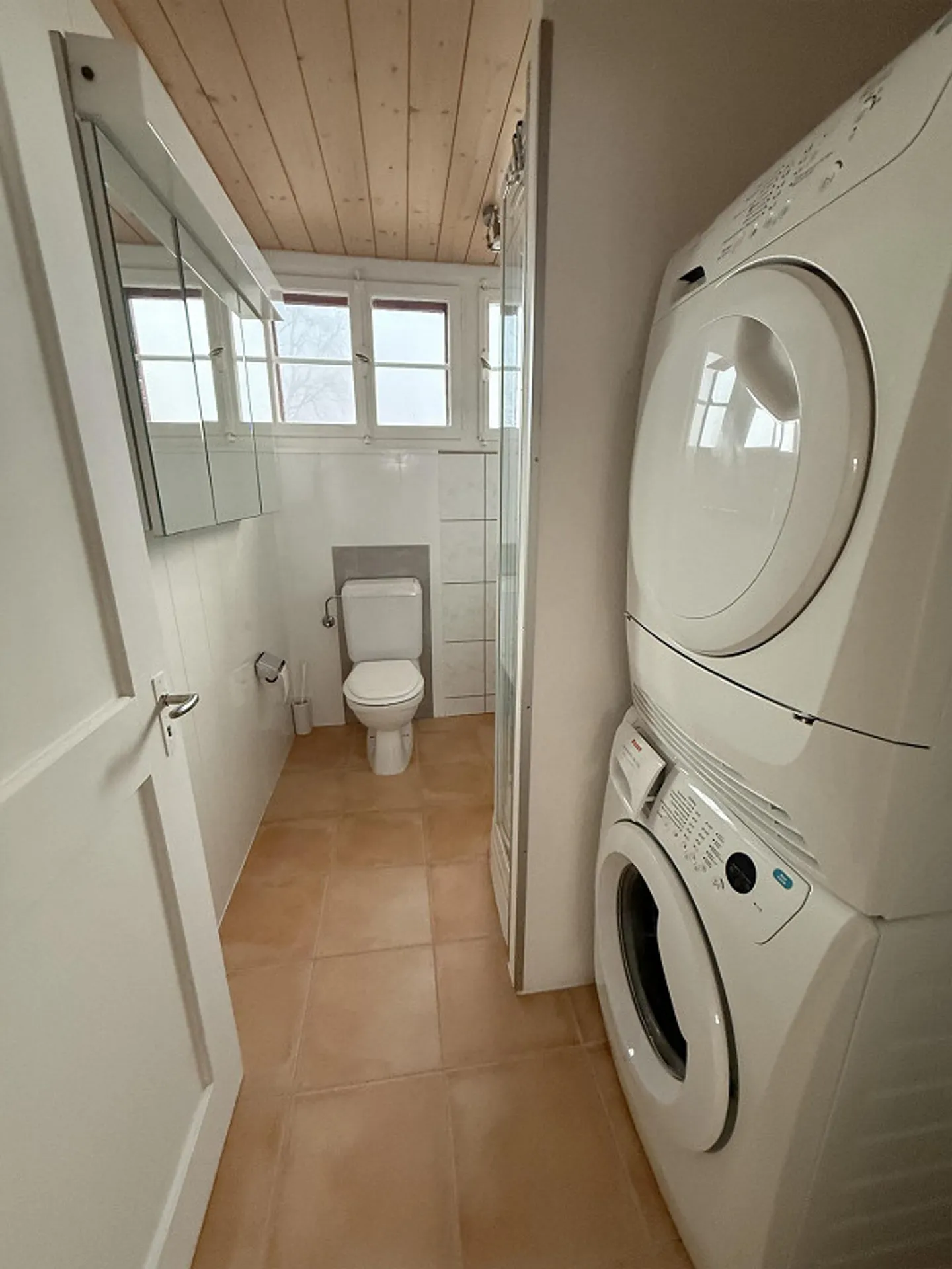 Living at the Farnsburg Estate - Photo 3 of 6