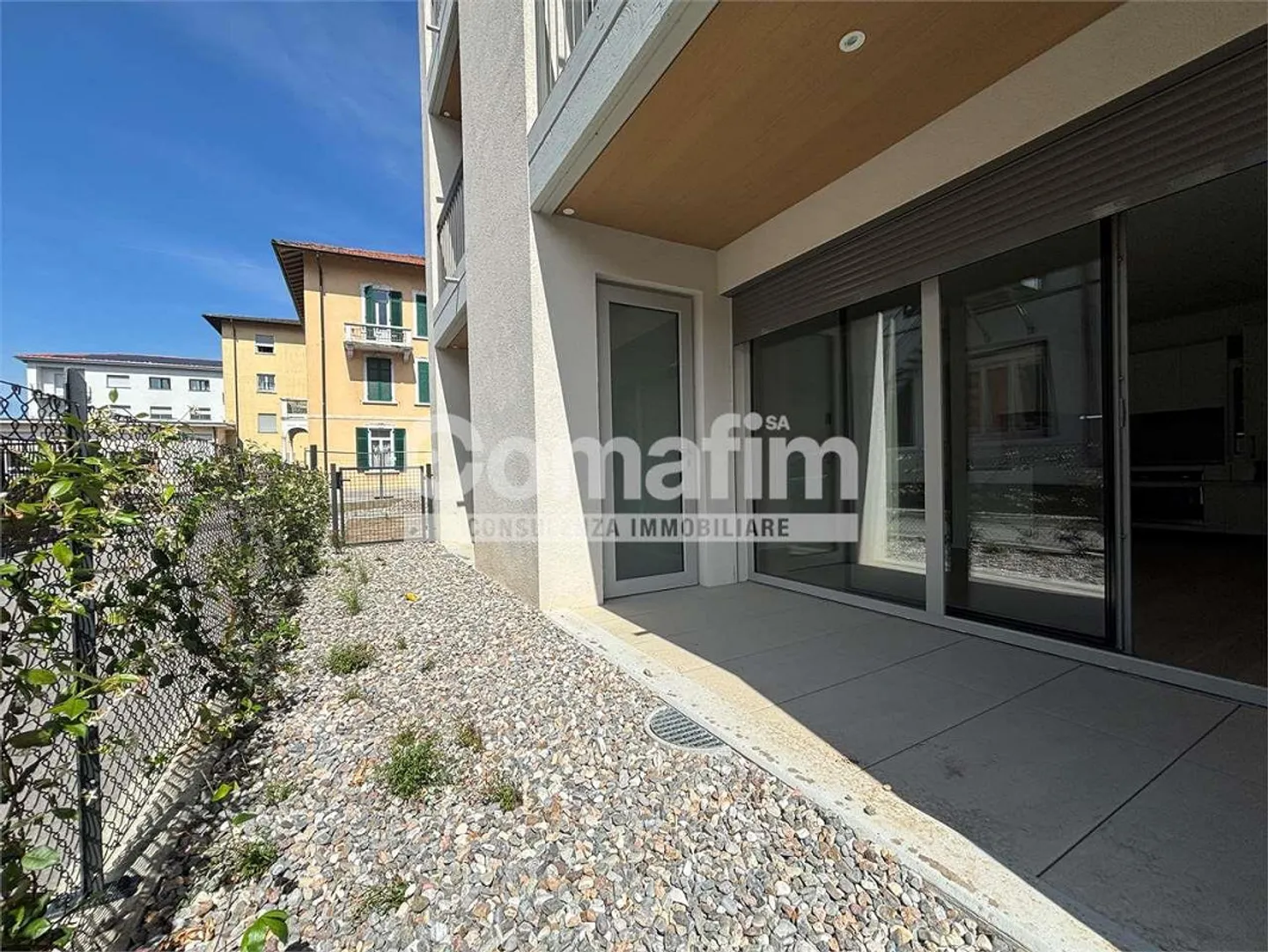 Chiasso: 2.5 rooms on the ground floor with terrace and garden - Photo 4 of 13